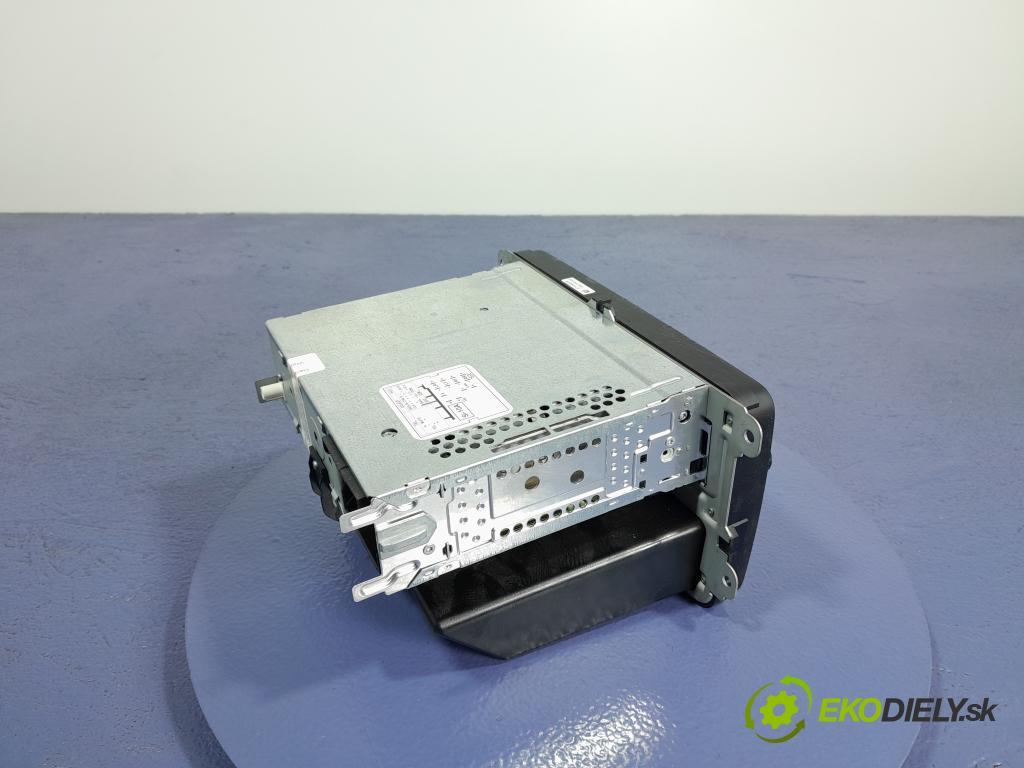 Skoda Fabia 2014 Radio I Navigácia: 5J0035152D
