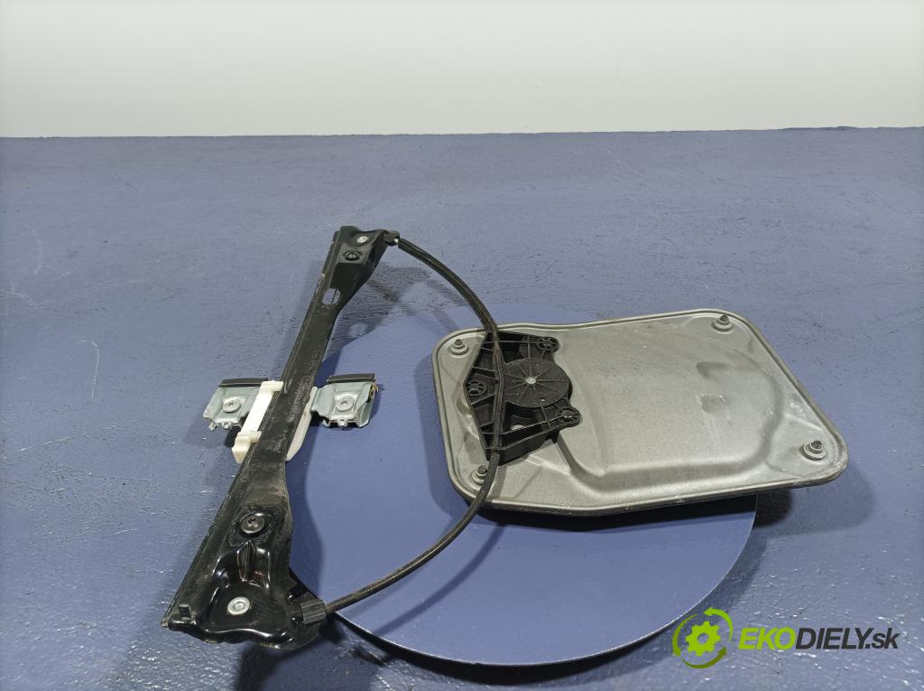 Skoda Fabia 2014 mechanismus stahování Sklenka: před Levý: 6R0959801AJ