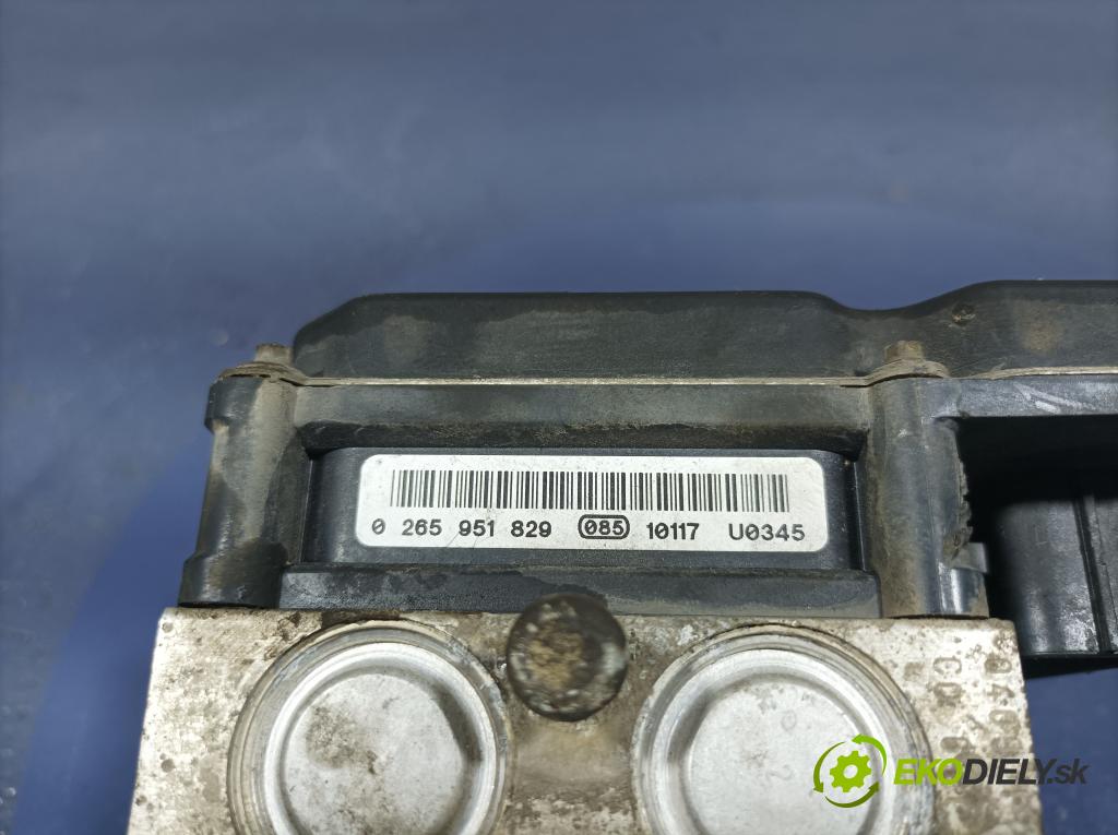 Citroen C4 picasso 2011 čerpadlo ABS x 9660934580