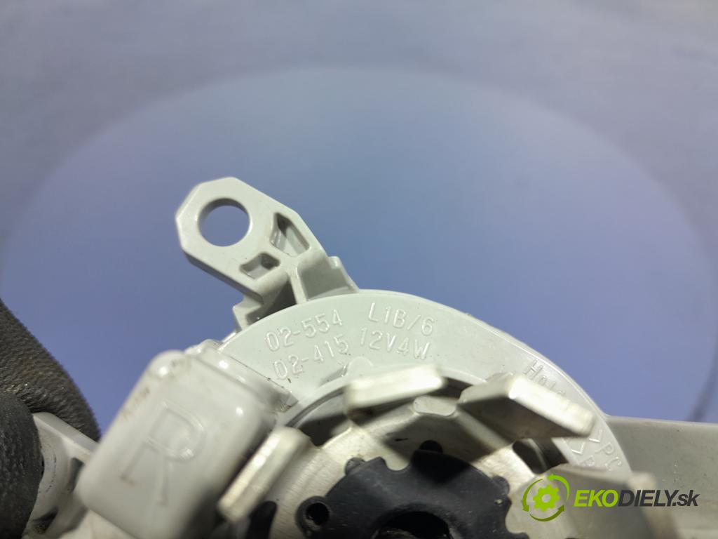 Toyota Corolla 2023 Halogen v pravo: 02-554