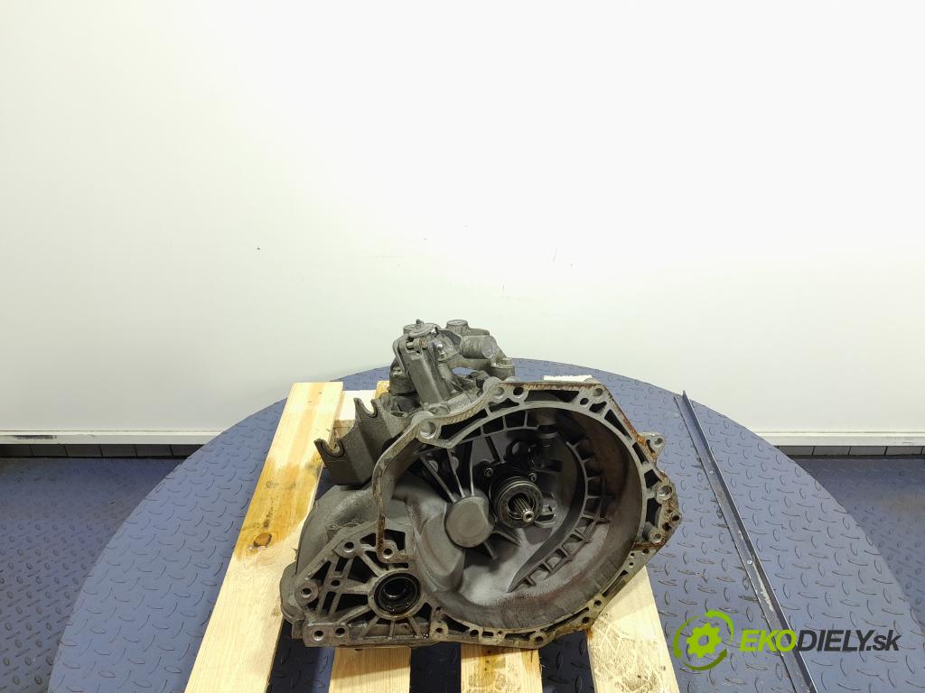 OPEL ASTRA J 1.6 B 115 HP A16XER prevodovka Manualna F17W355