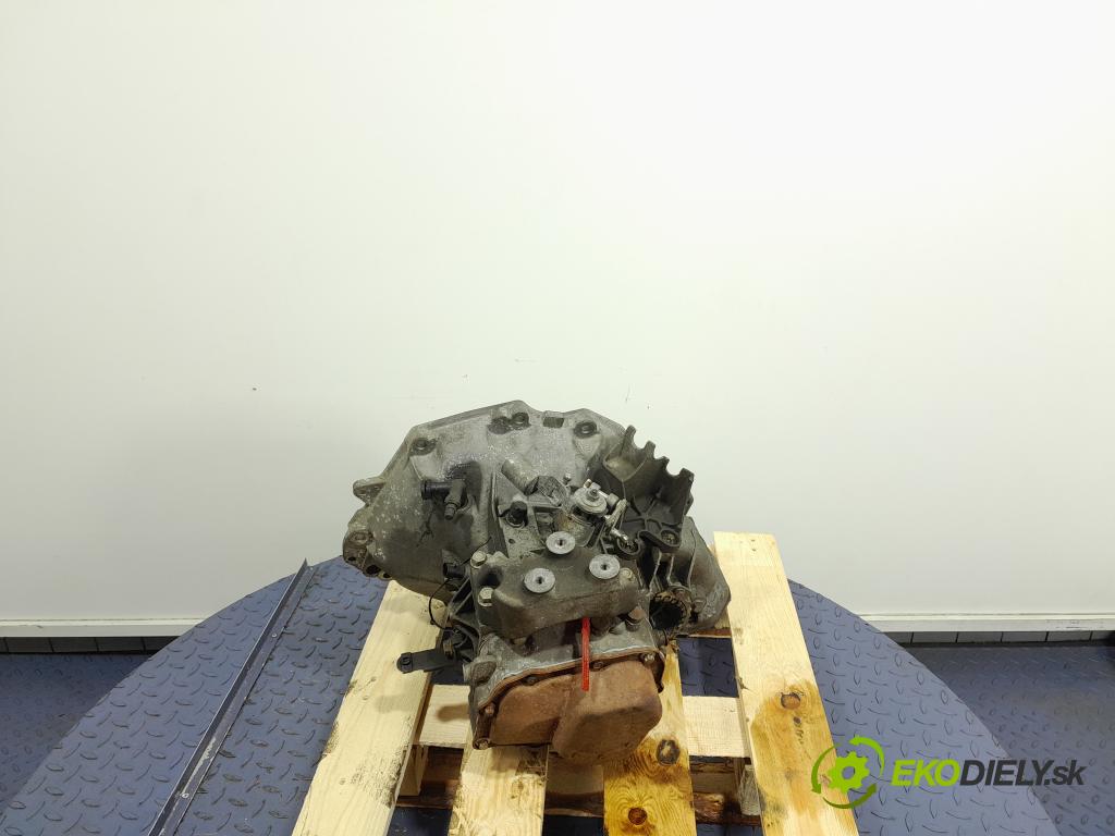 OPEL ASTRA J 1.6 B 115 HP A16XER prevodovka Manualna F17W355