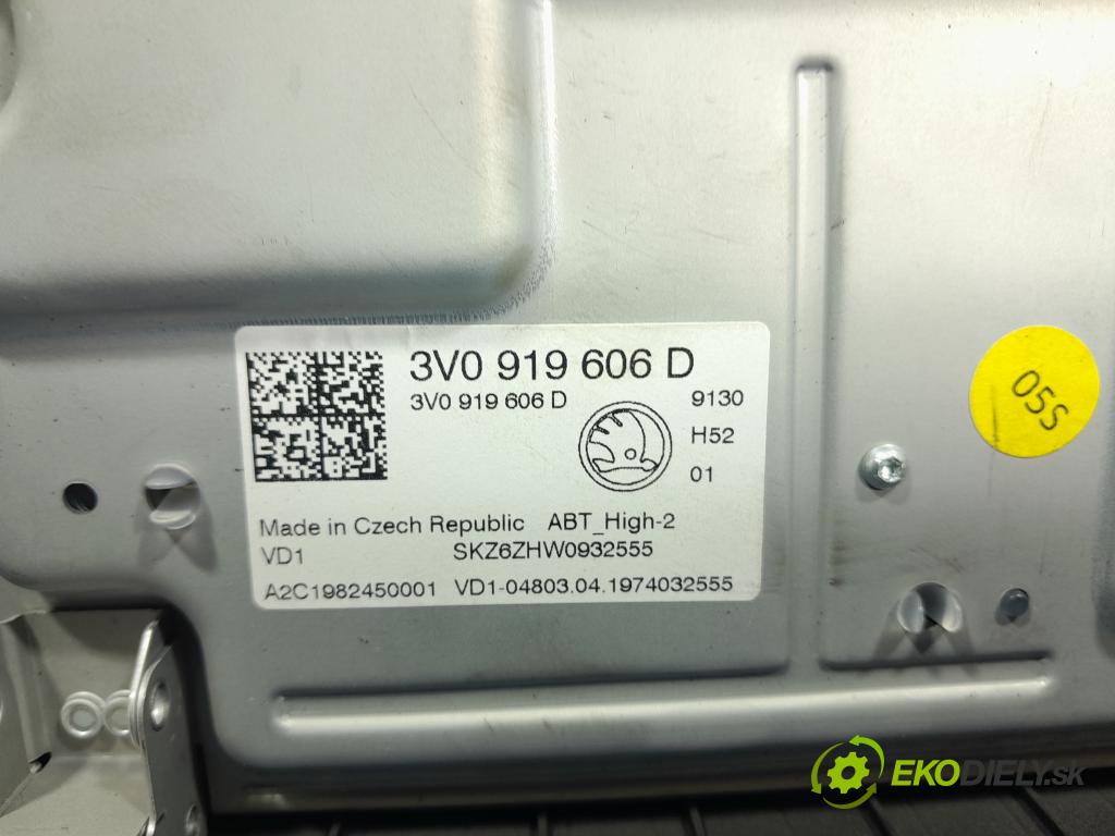Skoda Superb 2019 displej Radio / GPS 3V0919606D