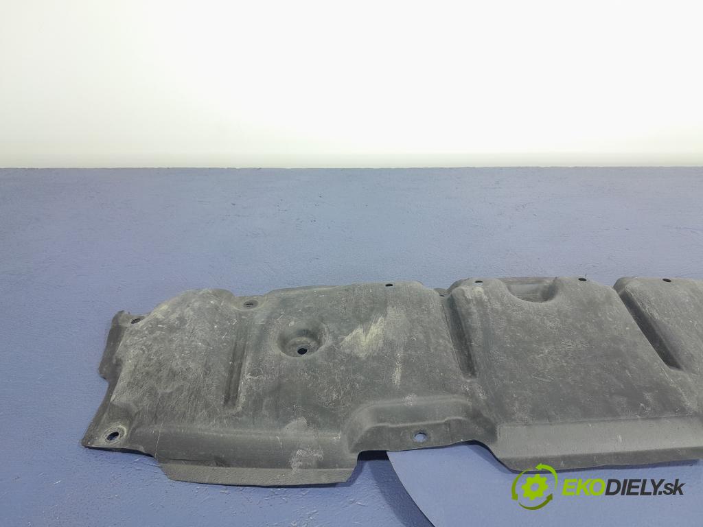 Toyota Corolla 2023 kryt Plast: podvozek: 51451-02180