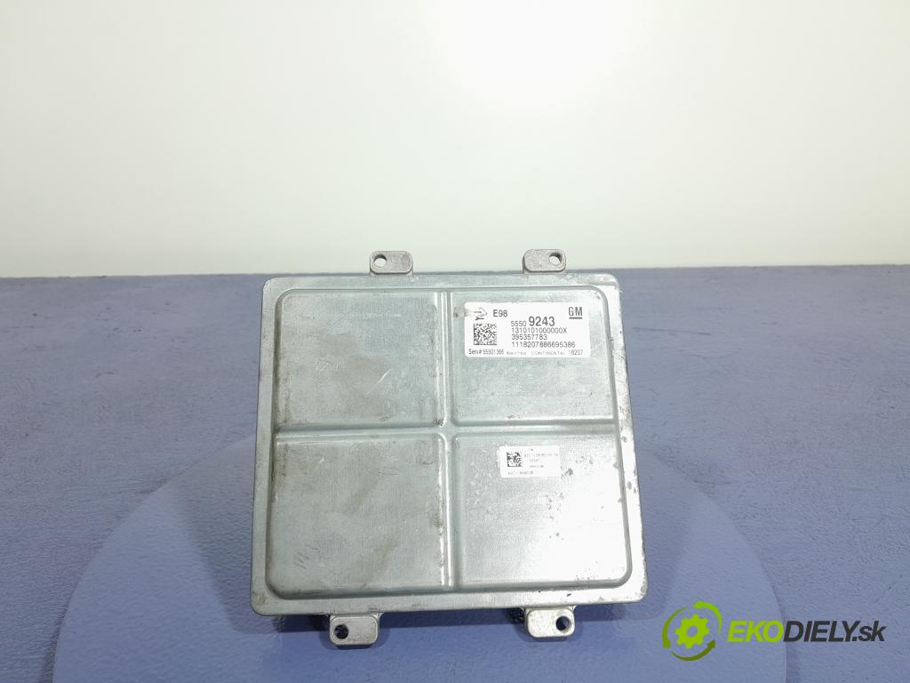 Opel Insignia 2018 riadiaca jednotka Motor: 55509243