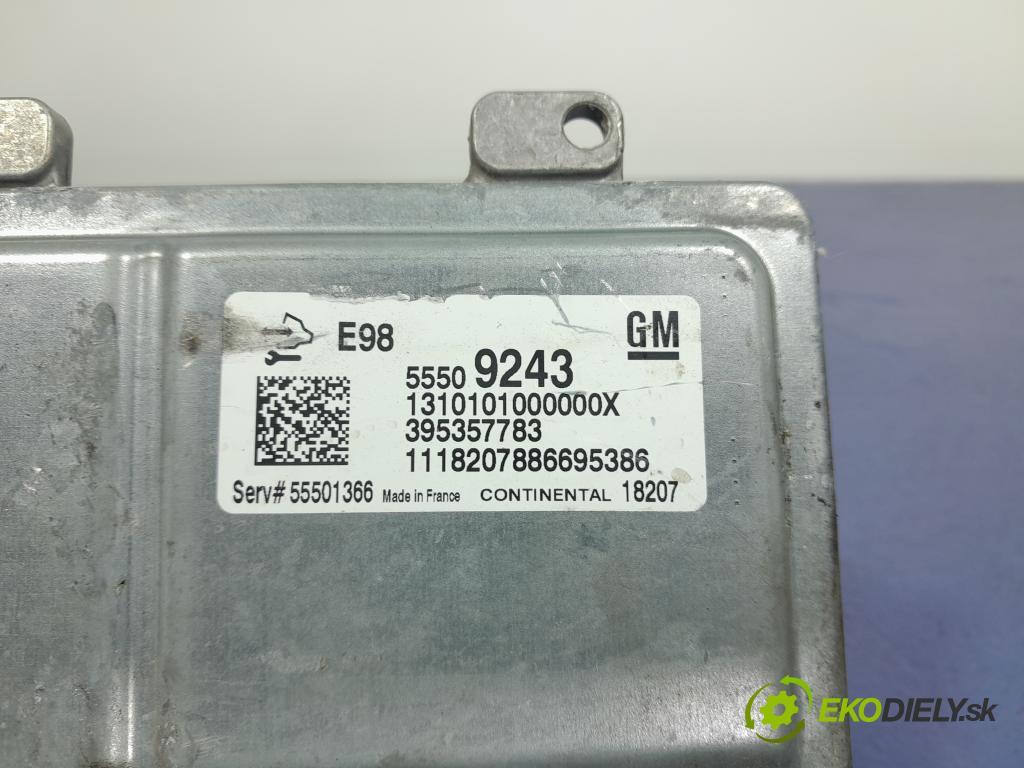 Opel Insignia 2018 riadiaca jednotka Motor: 55509243