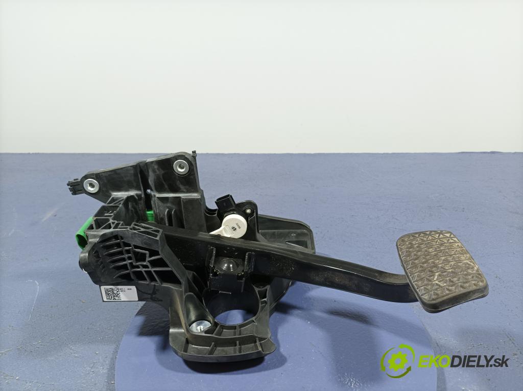 Opel Insignia 2018 pedály 84344897