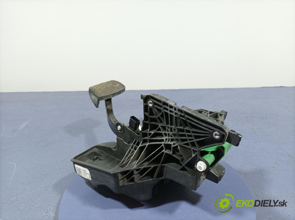 Opel Insignia 2018 pedály 84344897