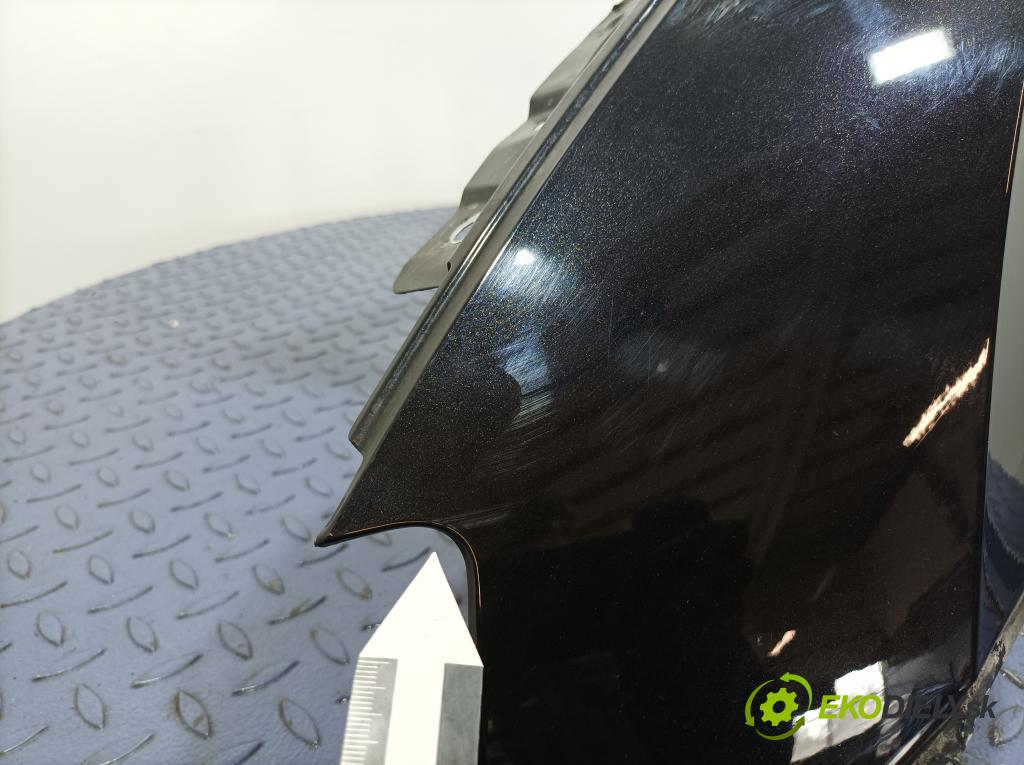 Skoda Superb 2019 blatnik před Levý: 01