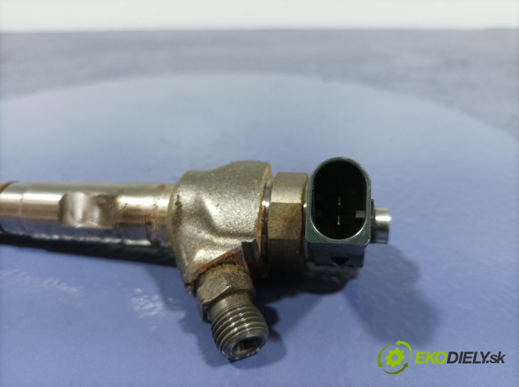 Skoda Superb 2019 vstřikovač 04L130277AC