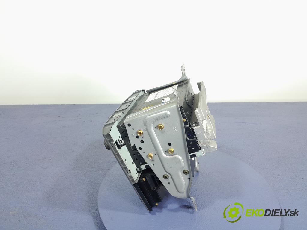Toyota Avensis 2004 Radio I Navigácia: 86120-05080