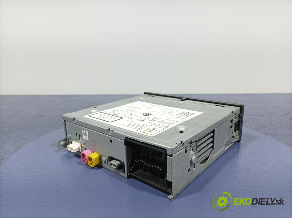 Skoda Octavia 2016 Radio I Navigácia: 5Q0035840A