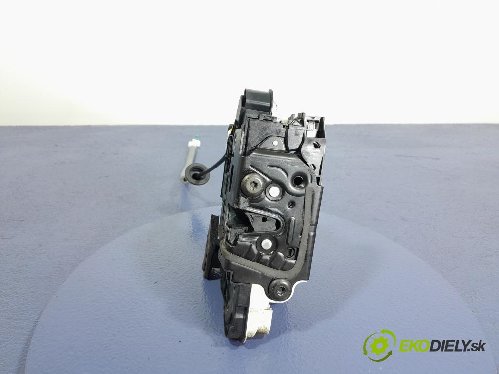 Skoda Octavia 2016 zámek dveře před Levý: 5E1837015