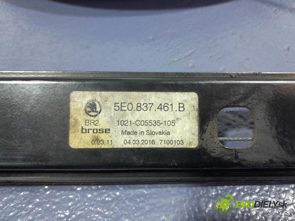 Skoda Octavia 2016 mechanismus stahování Sklenka: před Levý: 5E0837461B