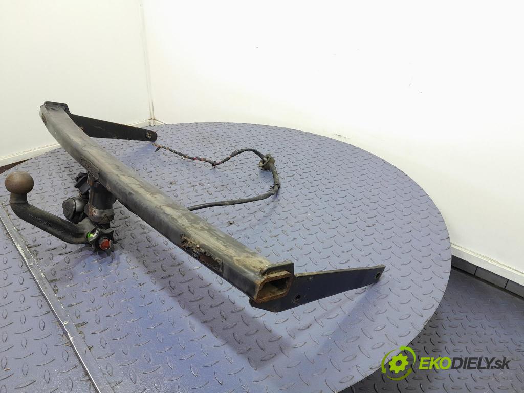 Vw Passat 2008 oko Do Přívěsy 3C0803881D