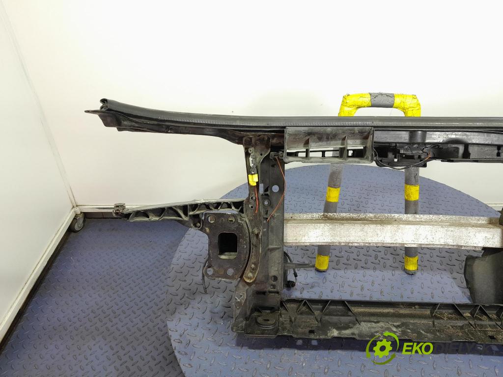 Audi A3 2008 výstuha Predné: / pas predný 8P0805594A