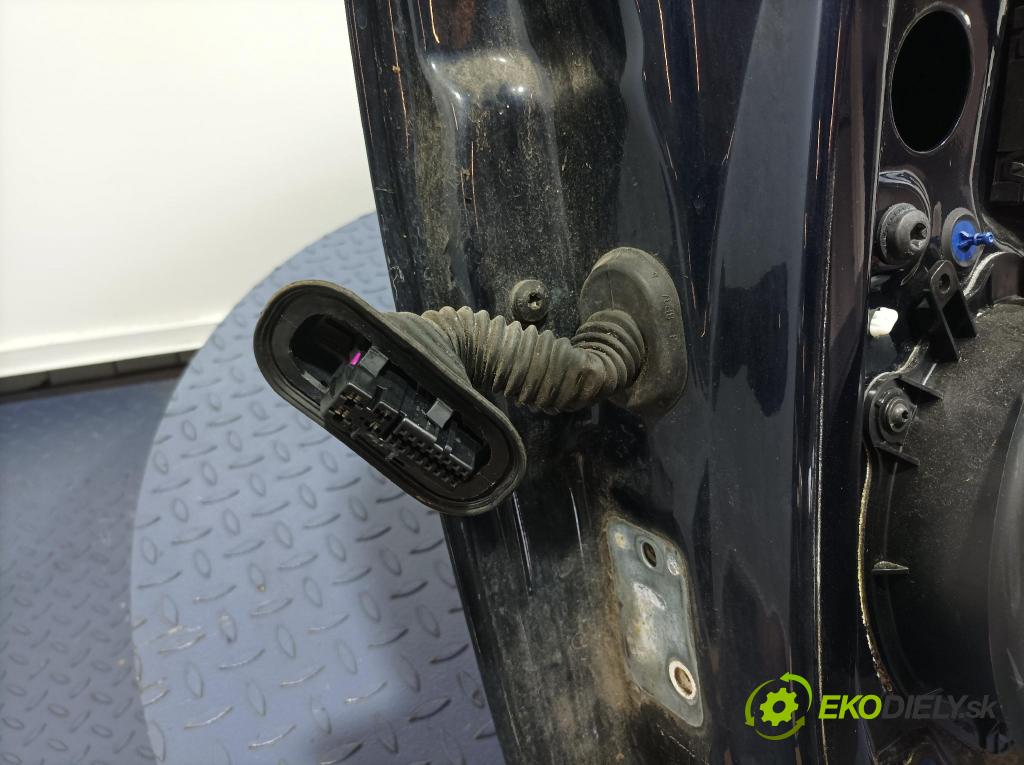 Audi A3 2008 dvere Predné pravé 01