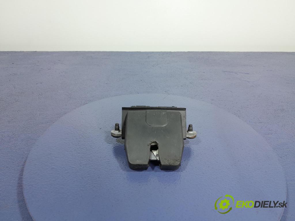Ford Galaxy 2011 zámek Klapky: kufr 01