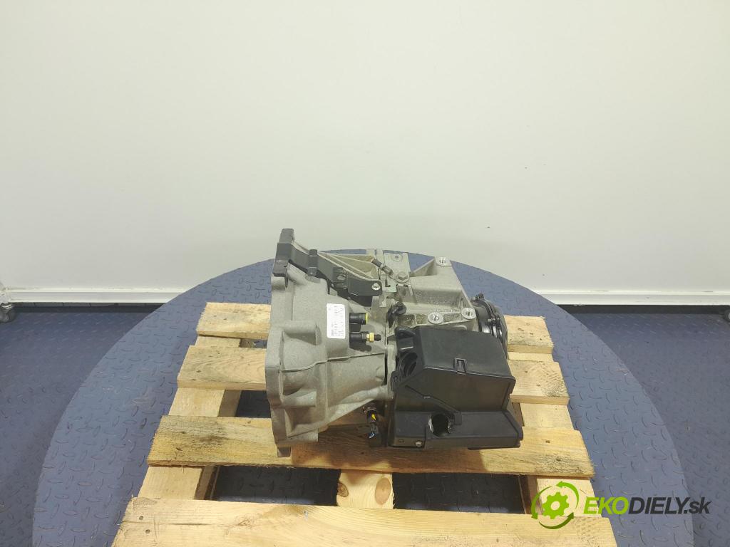 Ford Fiesta 2014 prevodovka Manualna 8A6R-7002-JL