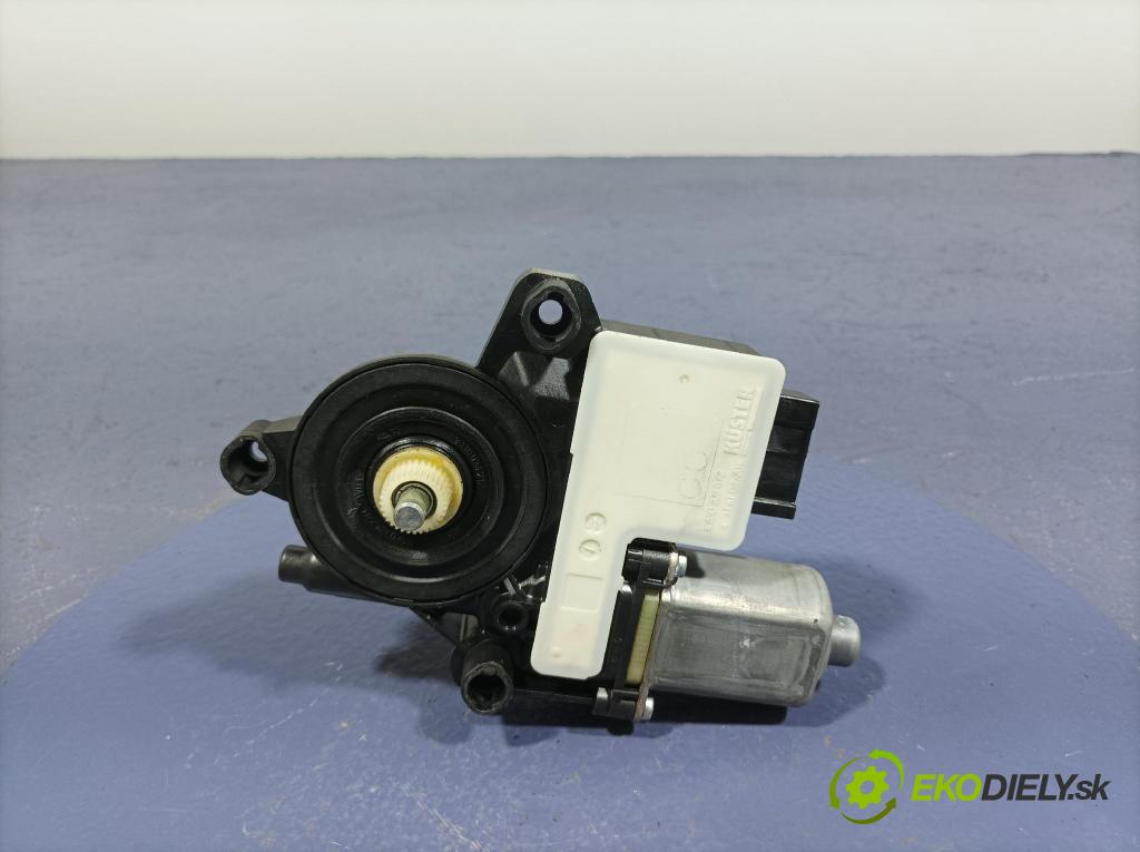 Skoda Fabia 2019 mechanismus stahování Sklenka: před Levý: 2Q2959881C