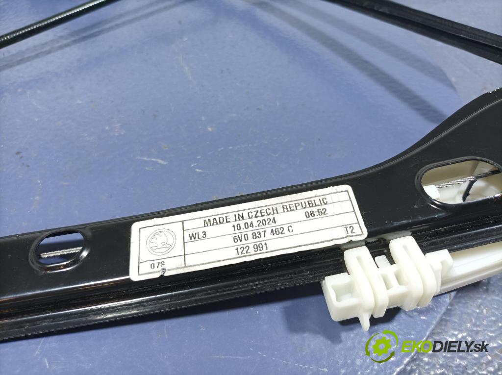 Skoda Fabia 2019 mechanismus stahování Sklenka: před v pravo: 6V0837462C