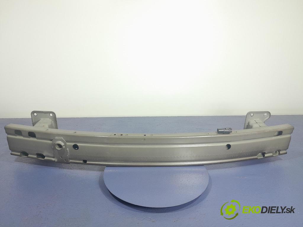 Nissan Qashqai 2019 výztuha narazník před 214564-80