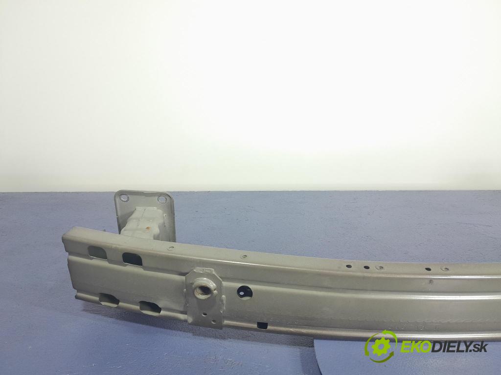 Nissan Qashqai 2019 výztuha narazník před 214564-80