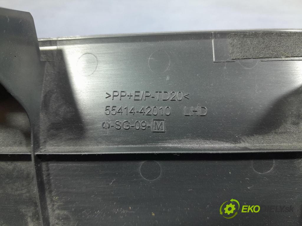 Toyota Rav-4 2020 kokpit,pristrojová doska 55445-42040