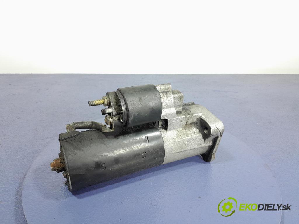 Audi A4 2003 štartér 068911024H
