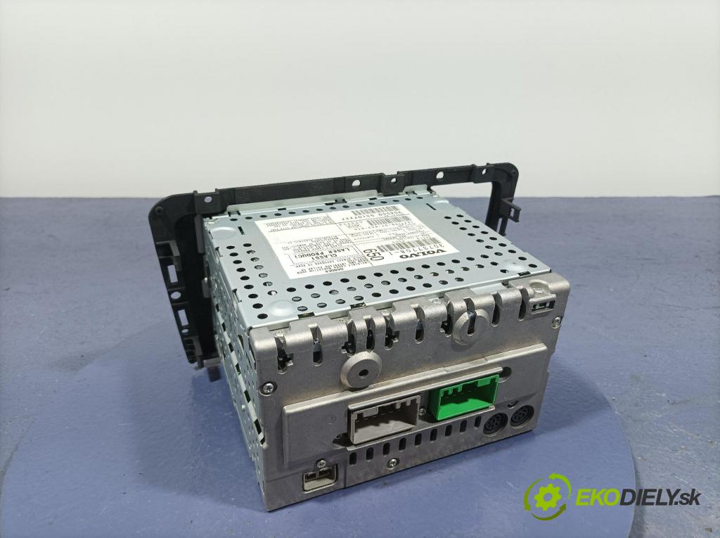 Volvo V70 2005 Radio I Navigácia: 307337708-1