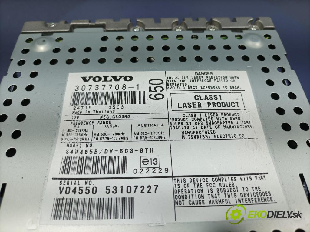 Volvo V70 2005 Radio I Navigácia: 307337708-1