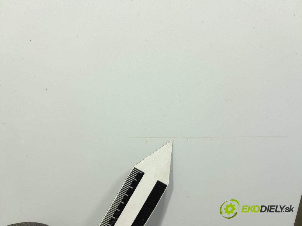 Renault Megane 2012 dvere Predné pravé 01