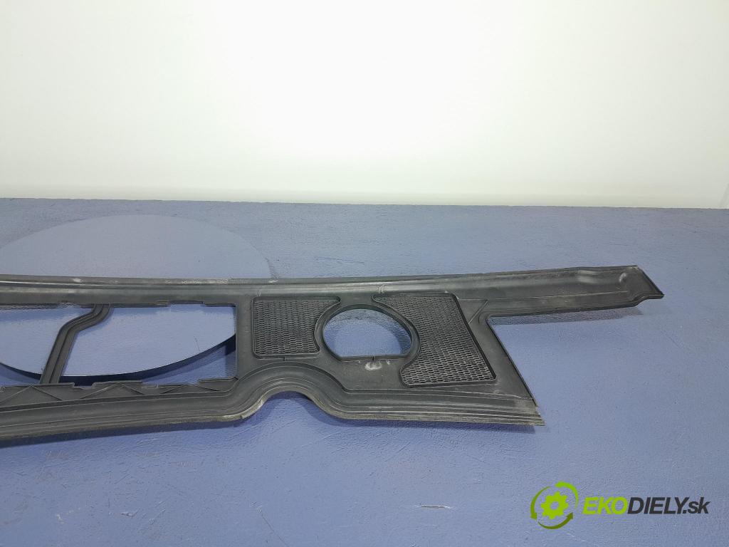 Audi A4 2003 torpédo 8E1819417R