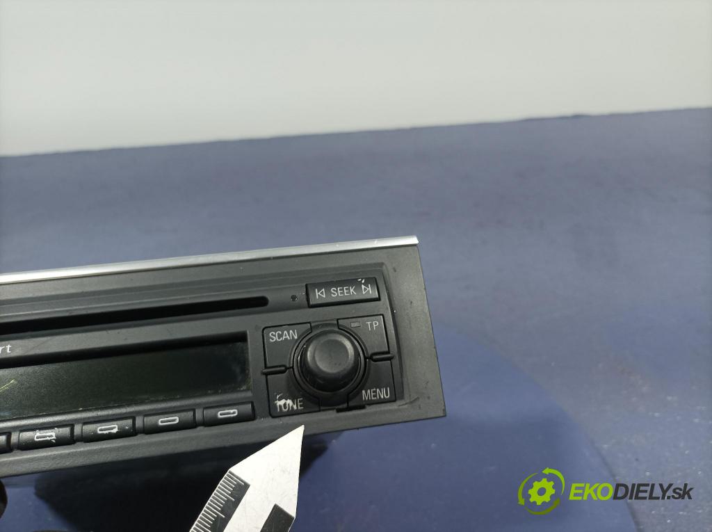 Audi A4 2003 Radio I Navigácia: 8E0035186