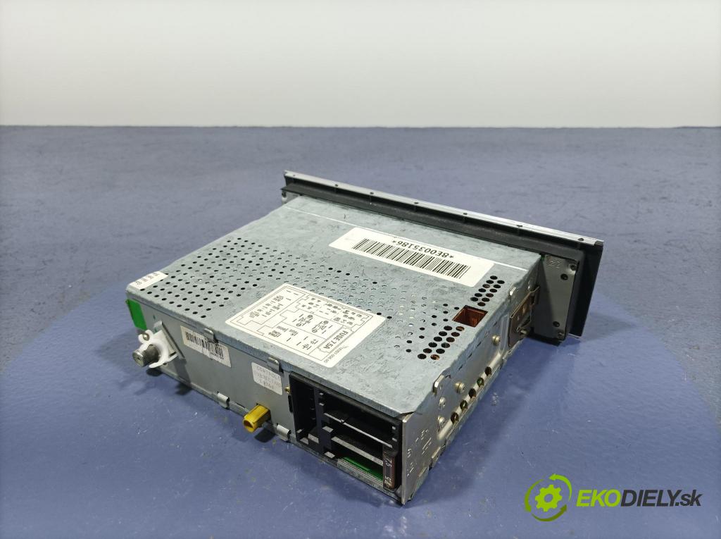 Audi A4 2003 Radio I Navigácia: 8E0035186