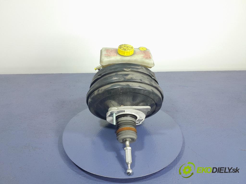 Audi A4 2003 servo Brzdní: 8E0612105M