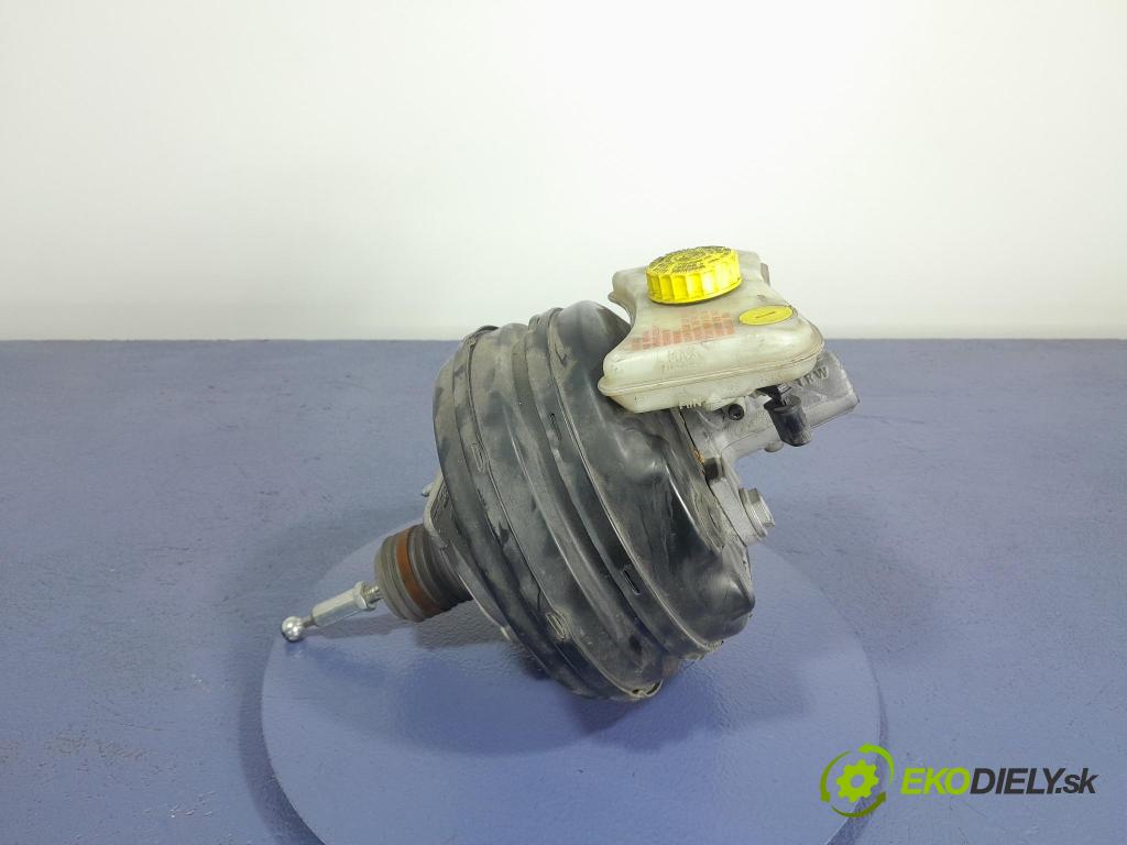 Audi A4 2003 servo Brzdní: 8E0612105M