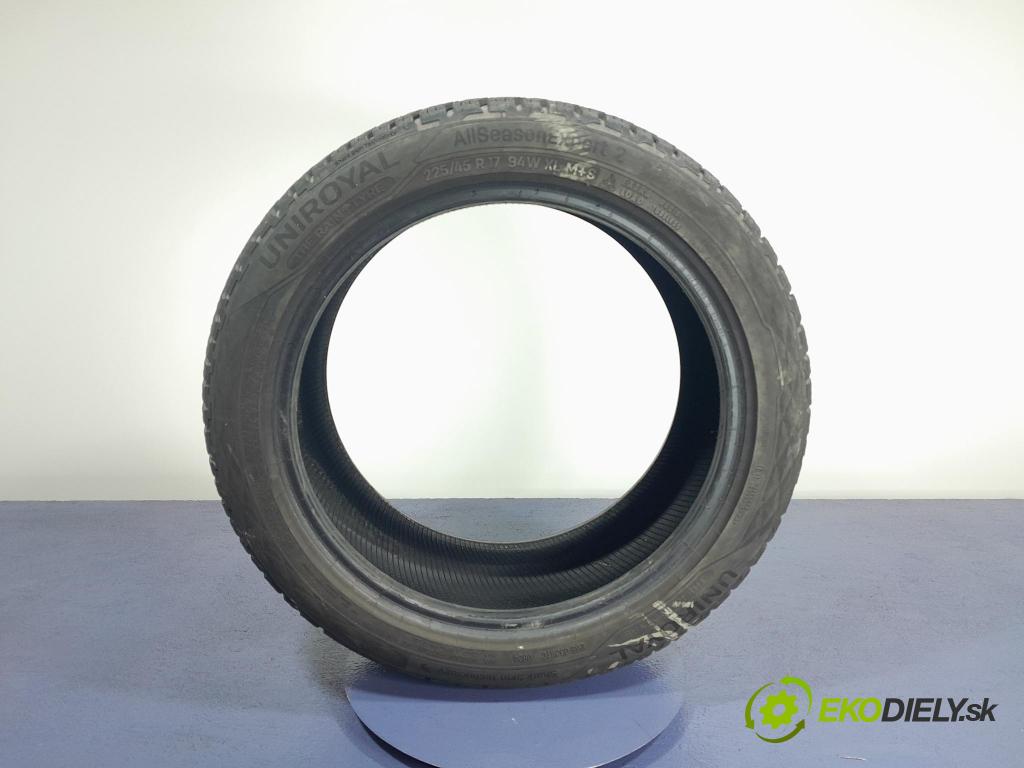 Mercedes C-klasa 2009 pneumatika Multi-sezóna: 4024068000952