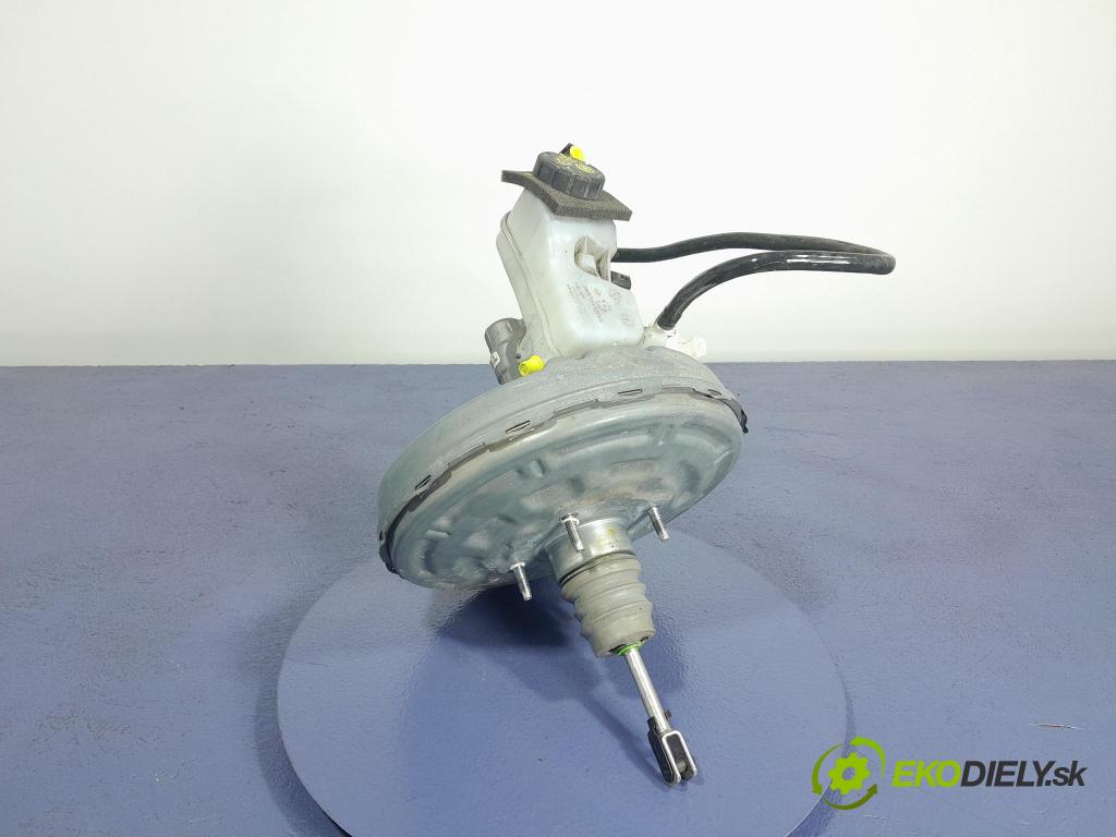 Renault Express 2021 servo Brzdní: 472109960R