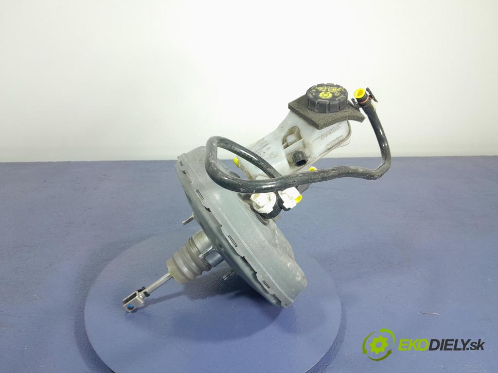 Renault Express 2021 servo Brzdní: 472109960R
