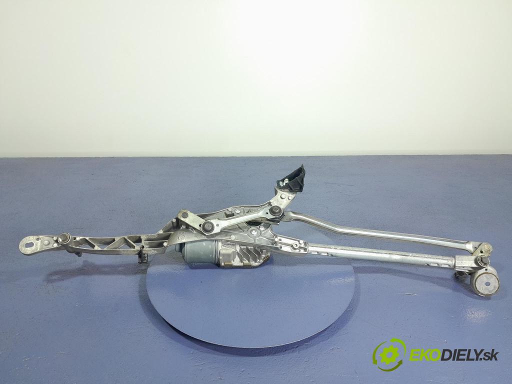 Mercedes C-klasa 2009 mechanizmus motor: Stierače: Predné A2048201040