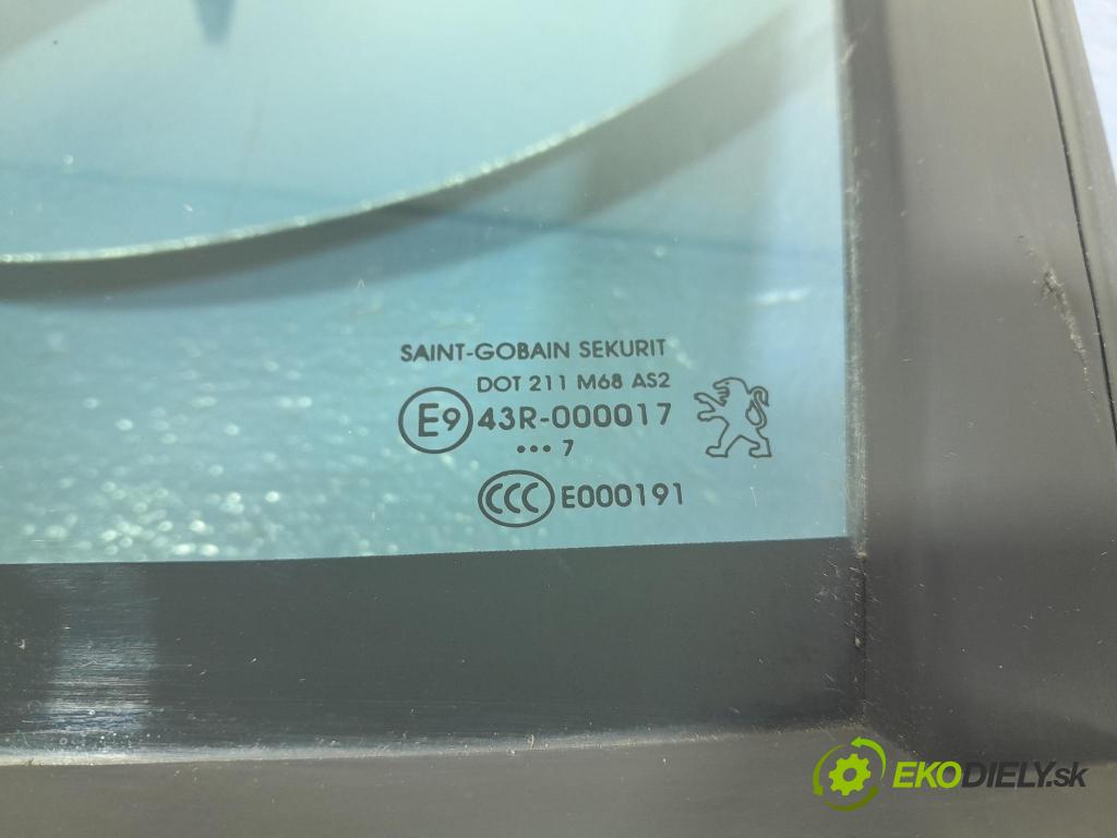 Peugeot 207 2007 sklo dvere Predné ľavá 9680058180