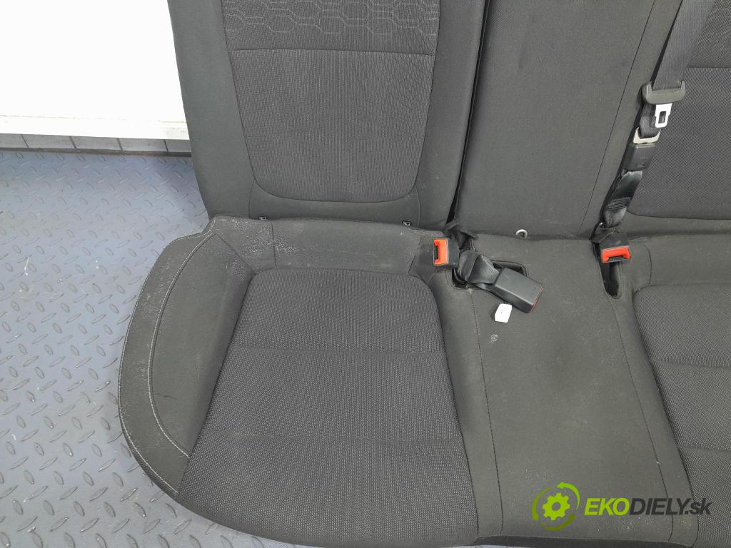 Kia Rio 2017 Sedačka zadný 01