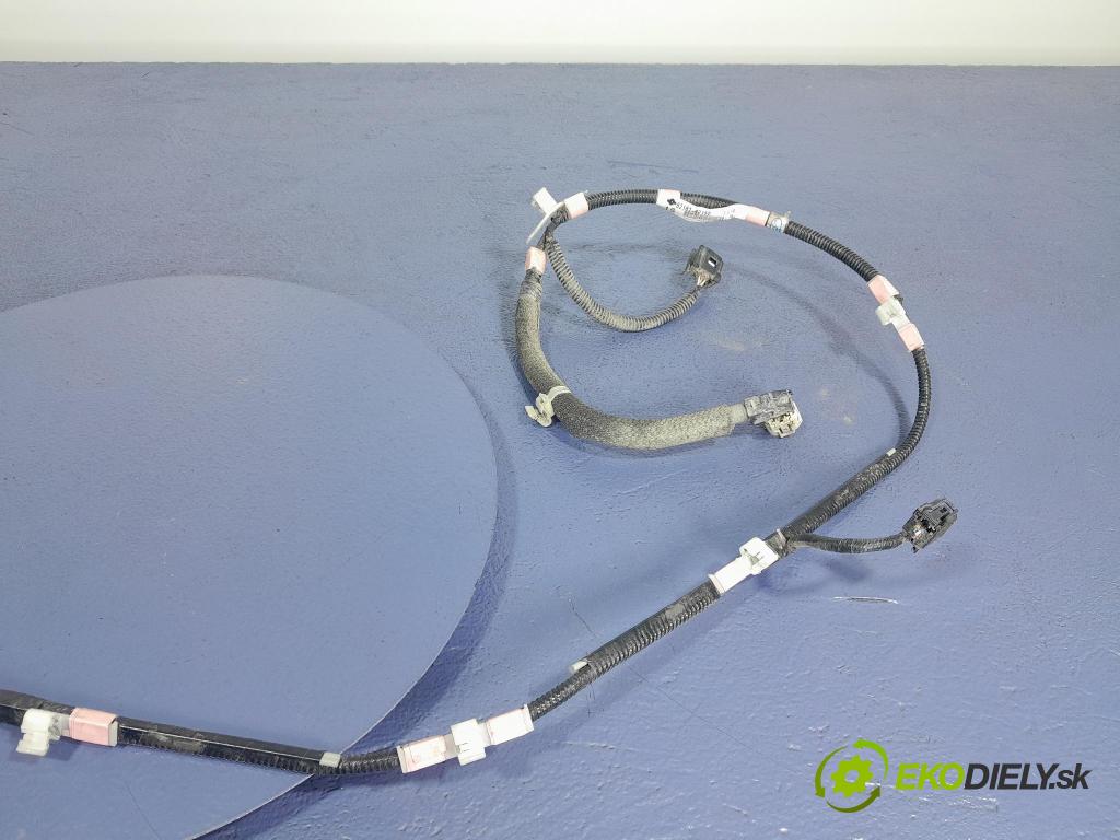 Toyota Rav-4 2020 inštalácia Elektrický: 82182-42150
