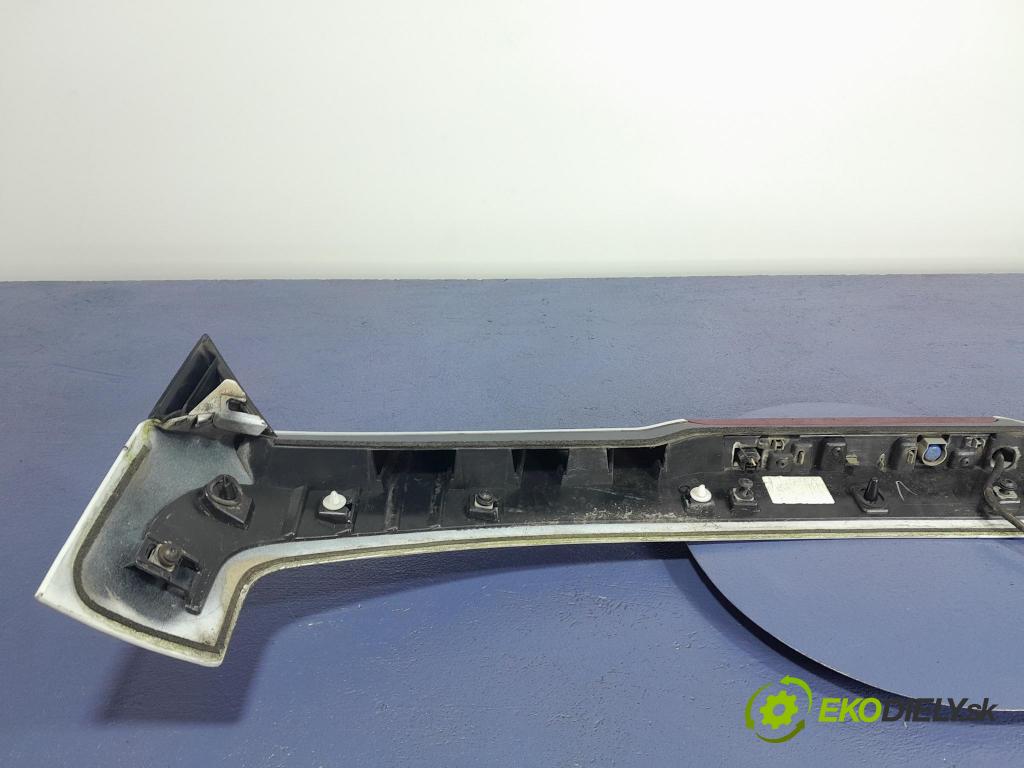 Renault Megane 2012 Spoiler: 960300005R