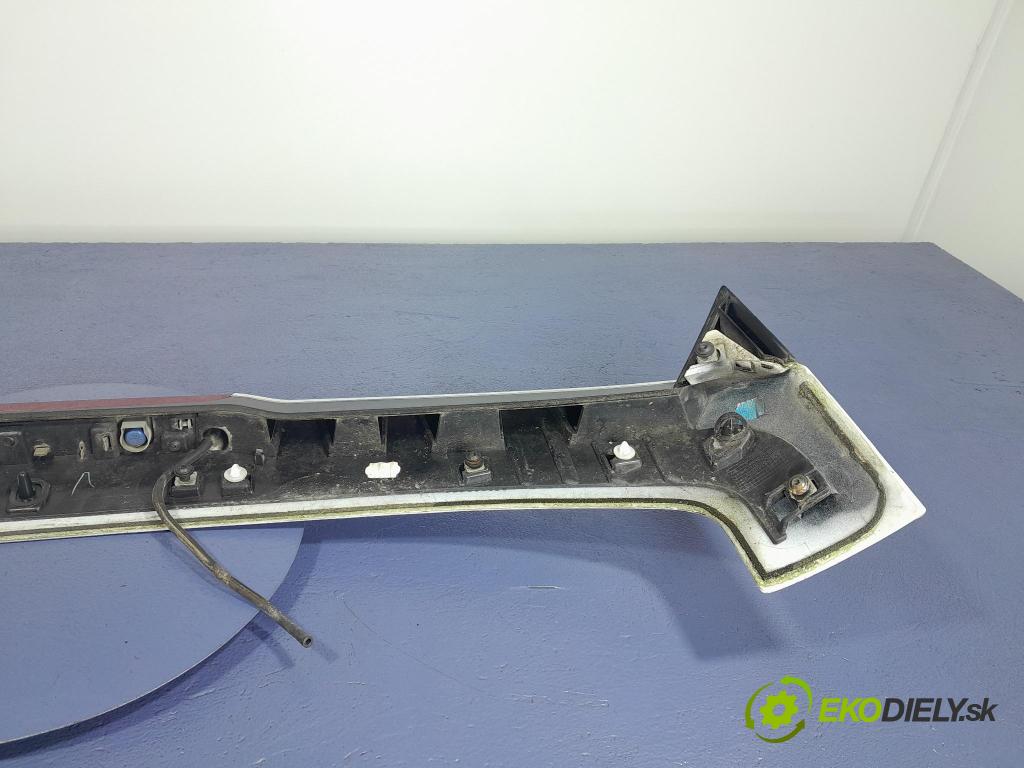 Renault Megane 2012 Spoiler: 960300005R