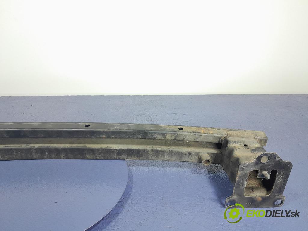 Peugeot 207 2007 výztuha narazník před 525296