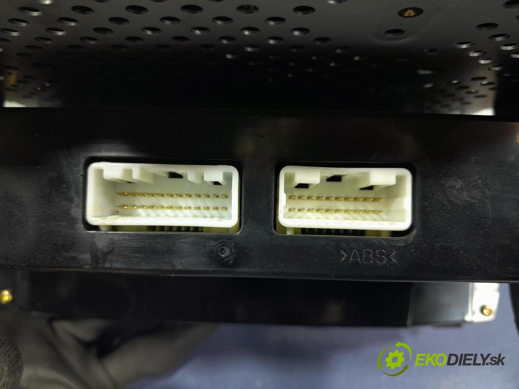 Toyota Avensis 2005 Radio I Navigácia: 86120-05080