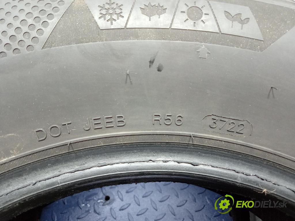 Nissan X-trail 2005 pneumatiky: Víceúrovňové 5420068628803