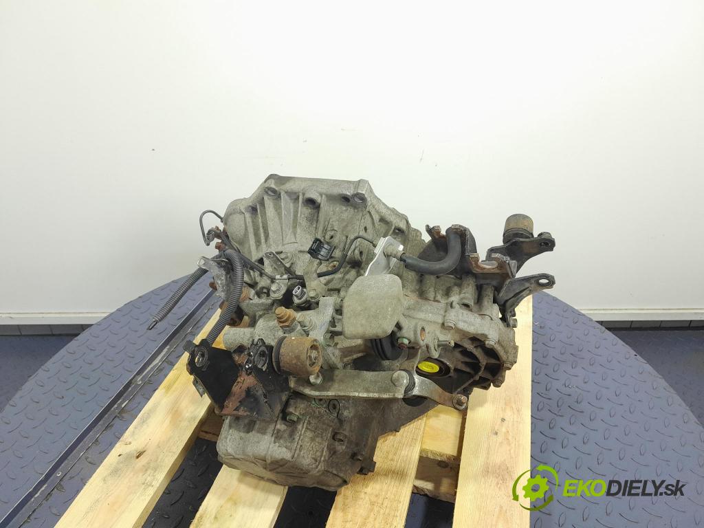 Toyota Avensis 2005 prevodovka Manualna 01